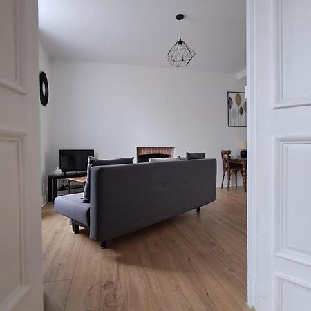 Appartement Confort Deux Etoiles Dole Eksteriør bilde