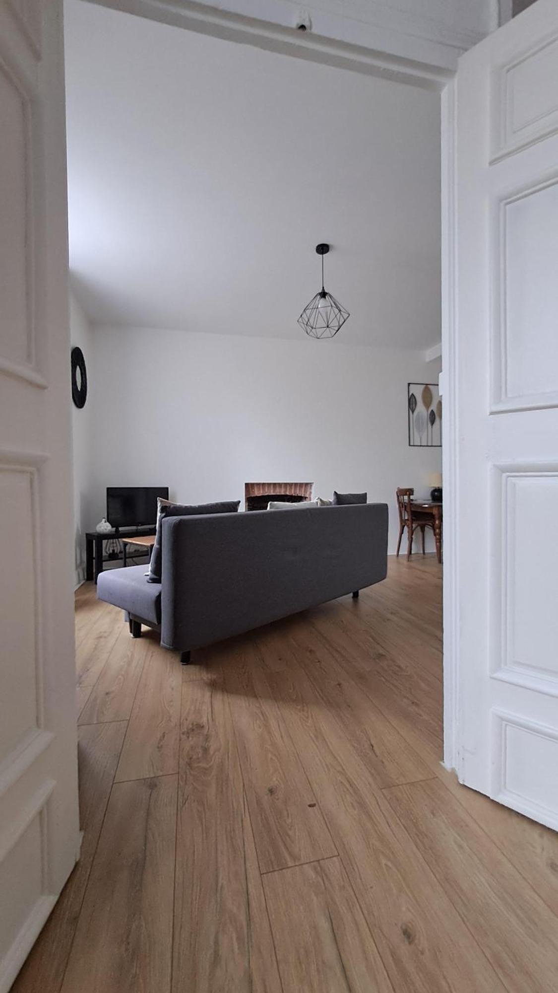 Appartement Confort Deux Etoiles Dole Eksteriør bilde